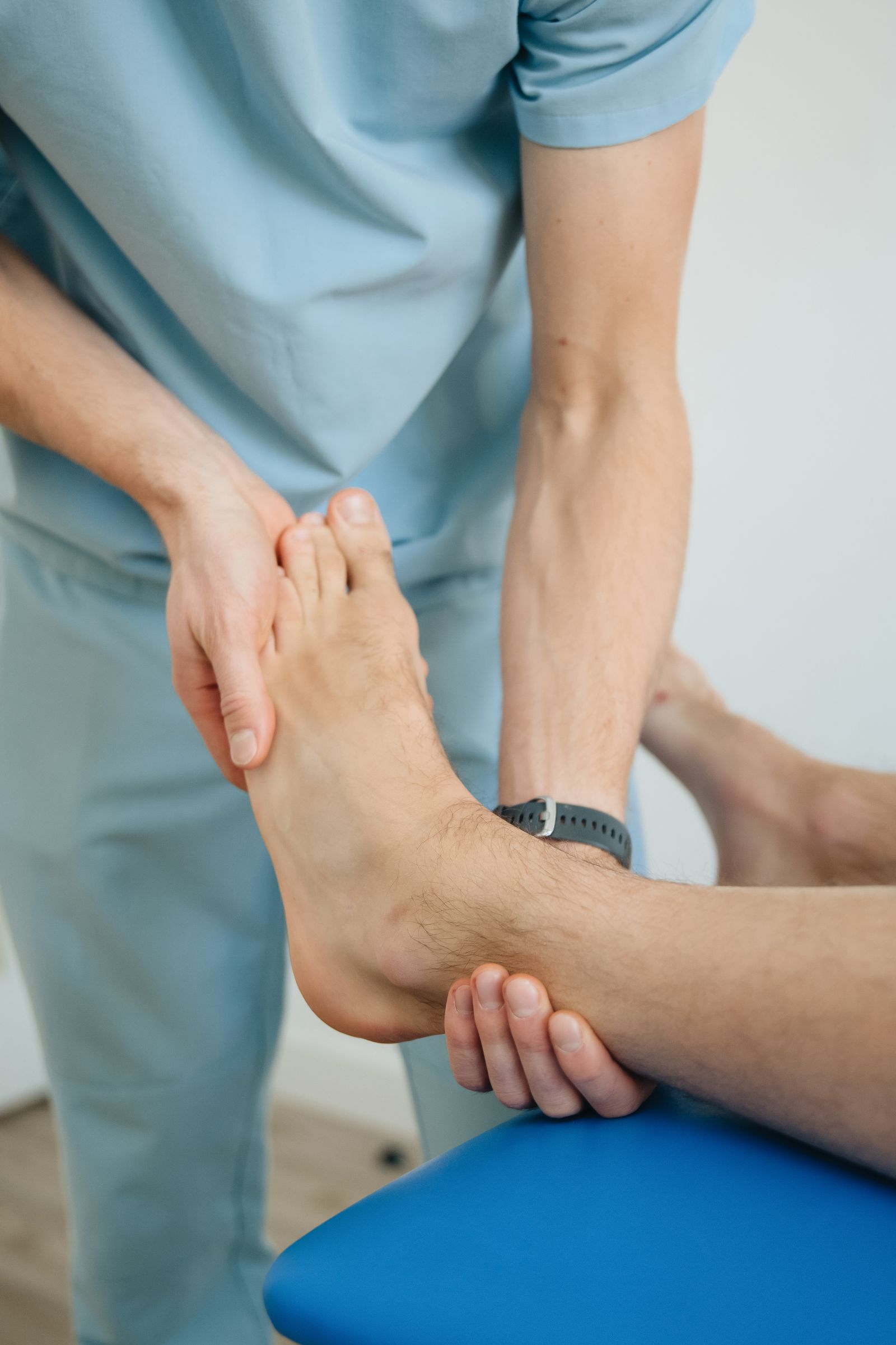 Bunion: Apa Itu, Tanda-tanda & Pilihan Rawatan
